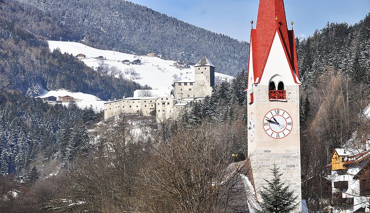 Sand in Taufers Ortsteil Sankt Moritzen Burg Taufers Winter