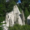 Le piramidi di terra di Terento sono una meta amata e sono raggiungibili dal centro di Terento. Foto: BS, &copy; Peer