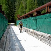 cortina bruecke ueber schlucht