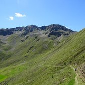 alm weg gsies oberhalb der weissbach alm