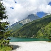 antholzer see strand lago anterselva