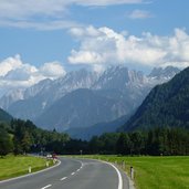 iseltal felbertauern strasse dahinter lienzer dolomiten