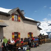 Schneebiger Nock Rein in Taufers Kassler Huette