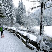 weg bei st johann muehlegg ahrntal winter slittino valle aurina