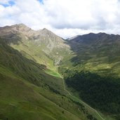 sandkammer almen im einattal dahinter hochgrabe und wildegg