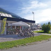 radstation am drau radweg bei panzendorf