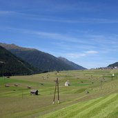 wiesen und huetten bei obertilliach lesachtal