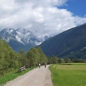 rasen antholz radweg richtung tal berg schwarze wand