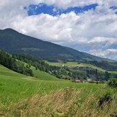 landschaft bei abfaltern anras