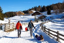 schneelandschaft roner alm ankunft