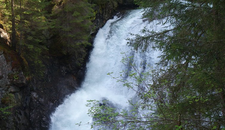 reinbach faelle zweiter reinbach wasserfall cascate riva