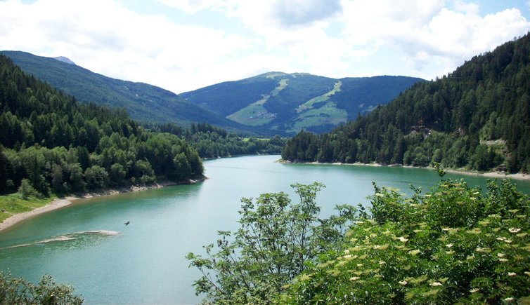 RS olangerstausee dahinter kronplatz gemeinde welsberg