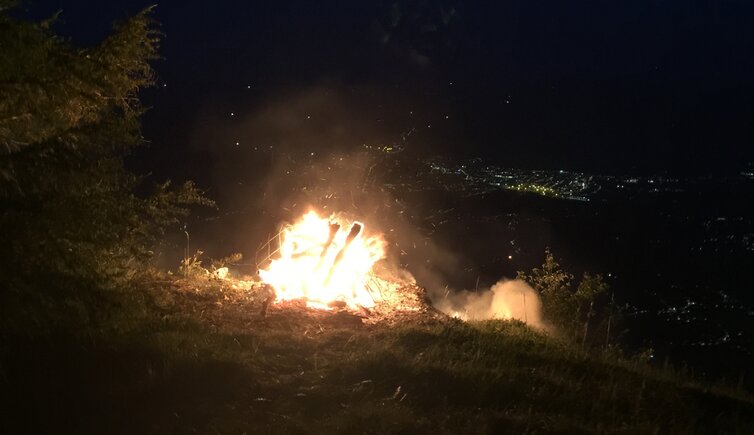Copertina PeerRS C Herz Jesu Feuer Eppan